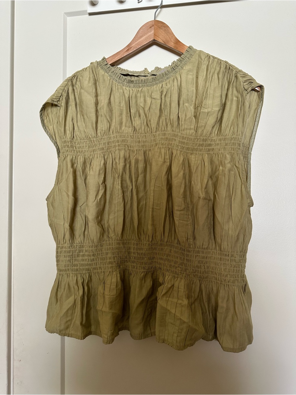 H&M Smocked Womens Top